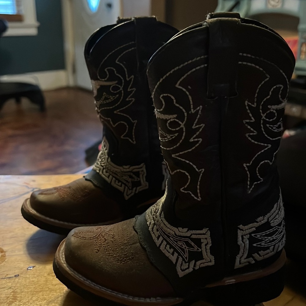 Unisex boots sice 9c (23)